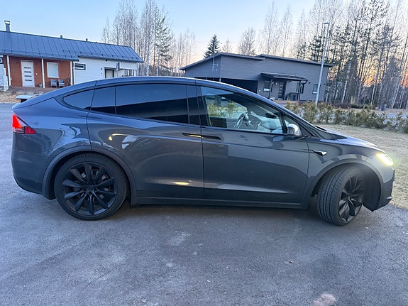 Tesla Model X Onyx 22 vanteet vaihto