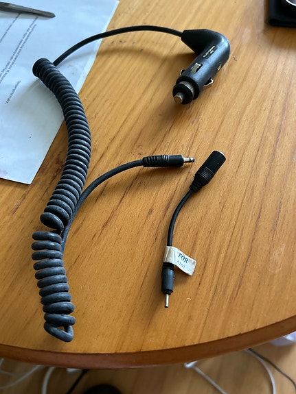 Nokia autolaturi ja adapterijohto