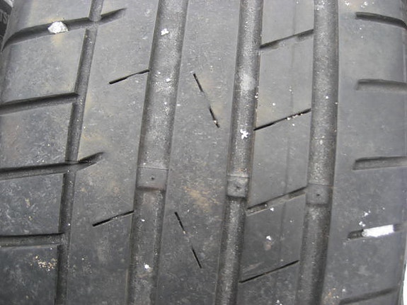 Kesärengassarja 215/60-17