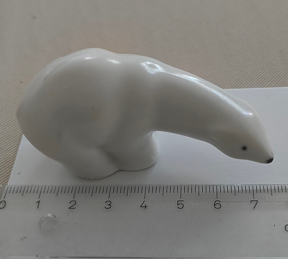 Arabian jääkarhufiguuri  ( Raili Eerola) 60-luvulta