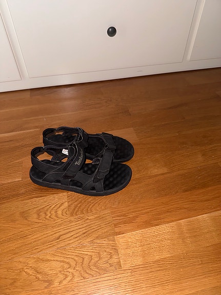 Timberland lasten kengät/ sandaalit koko 37 musta unisex