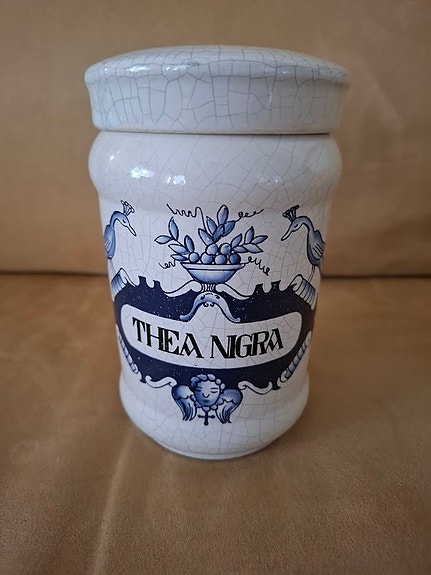 Purkki Thea Nigra