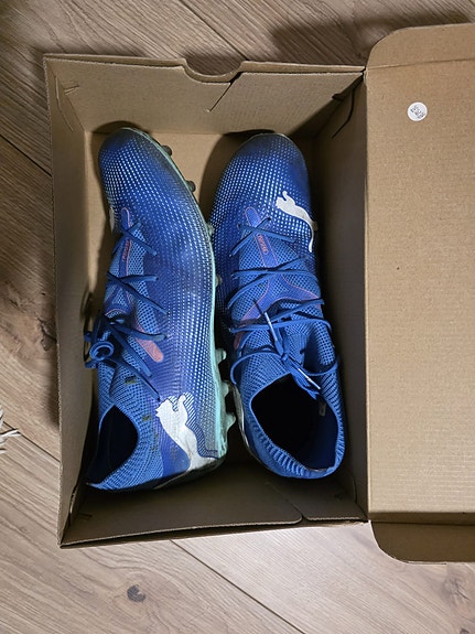 Puma football boots size 43 /Puma jalkapallokengät koko 43 sininen