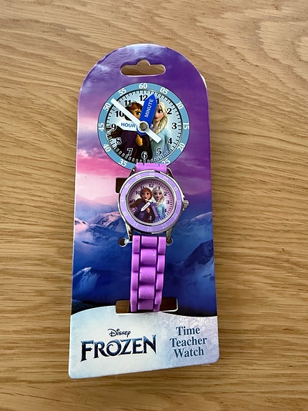 Frozen Elsa rannekello (käyttämätön)