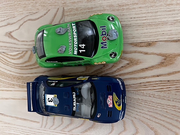 sähköautoradan autot,  Wolksvagen ja Subaru