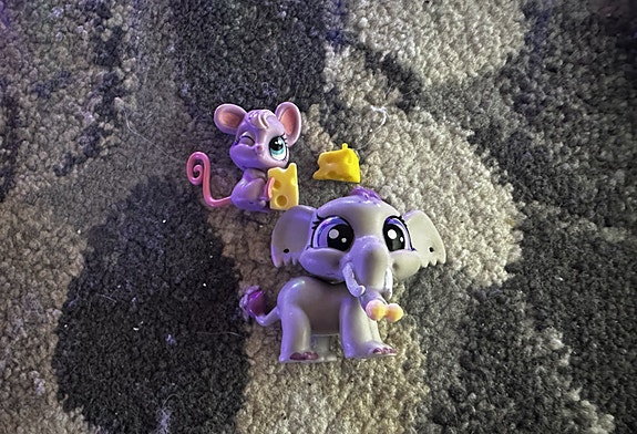 Littlest Pet Shop elefantti ja hiiri -figuurit