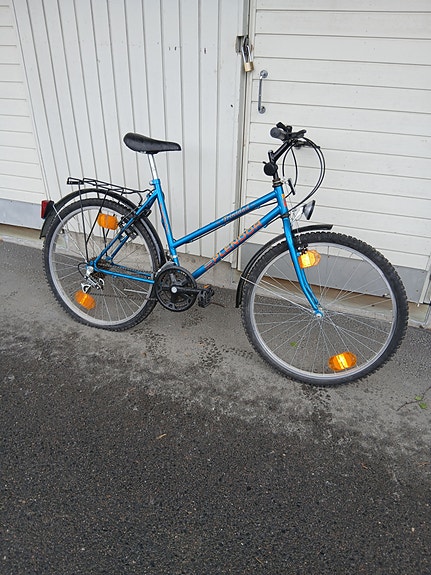 Naisten polkupyörä 26" Tarjoa!