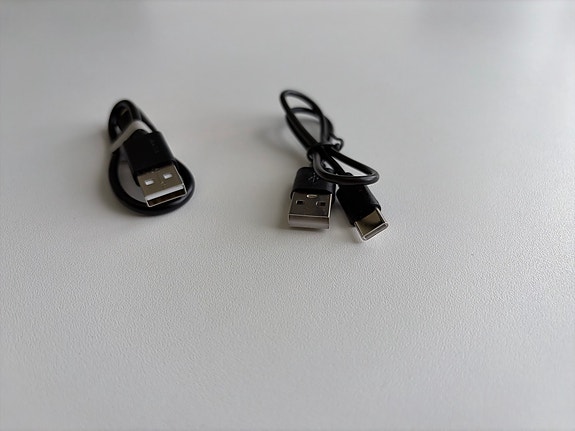 Sony USB-kaapelit puhelimelle
