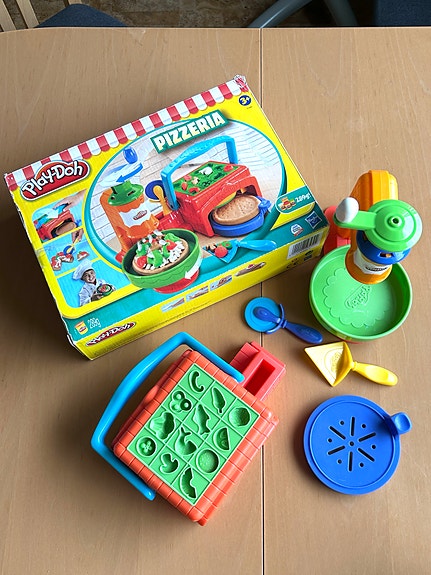 Play-Doh Pizzeria muovailuvahasetti