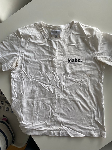 Makia T-paita