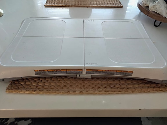 Nintendo Wii balance + kaksi ohjainta ja peliä