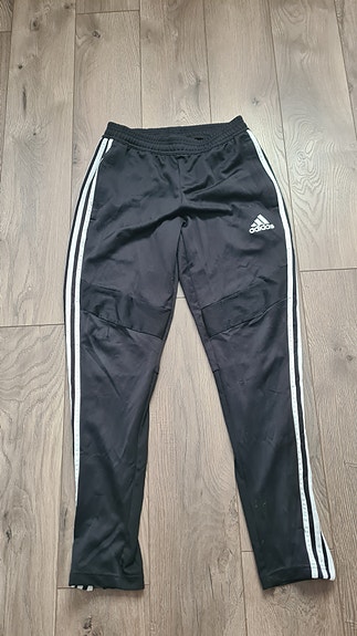 Adidas verkkarit