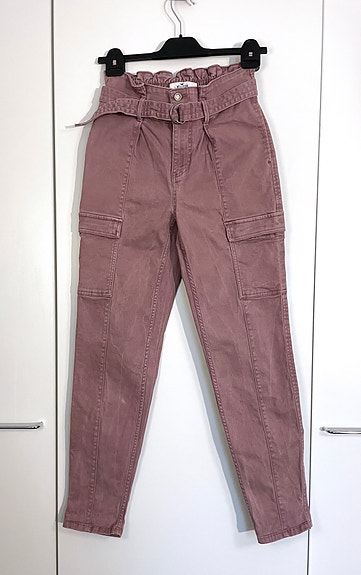 Hollister ultra high-rise mom housut vyöllä, vanharoosa (XS–S)