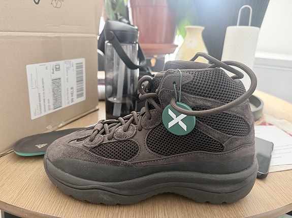 Adidas Yeezy Desert Boot Oil color