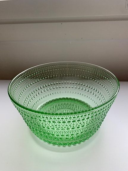 Kastehelmi tarjoilukulho