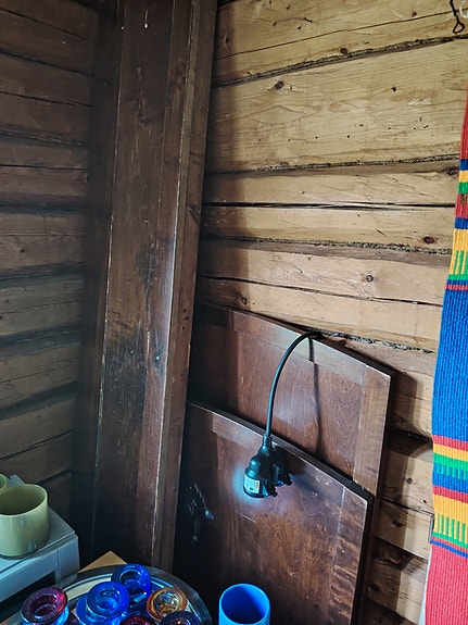 Sängyn päädyt ja laidat
