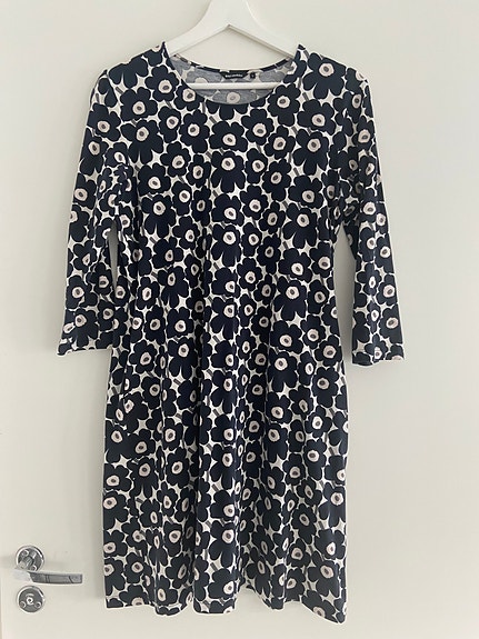 Marimekko trikoomekko