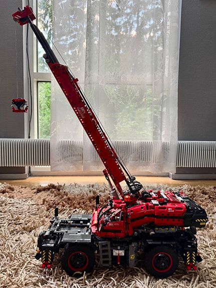 Lego sähköinen nosturi