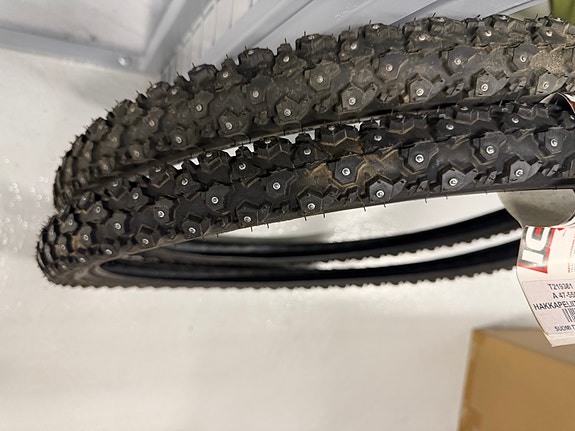 Hakkapeliitta Nastarenkaat (26") w240 A 47-559