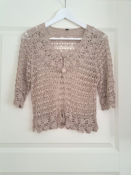 Neuletakki M/ Golden Metallic Crochet Vintage Bolero