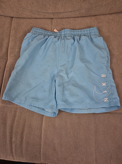 Nike uimashortsit, arvioitu koko 140-150 cm