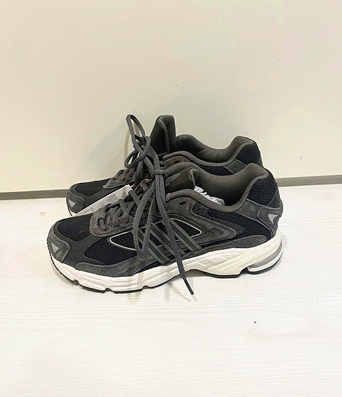 Adidas Response CL