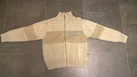 Beige neuletakki, koko 122 cm