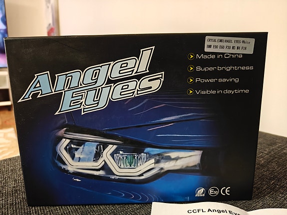 BMW Angel Eyes -ajovalojen rengassarja