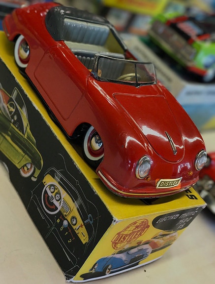 OSTETAAN: Distler Porsche 356 peltiauto