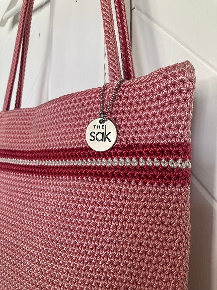 The Sak - pirteä olkalaukku