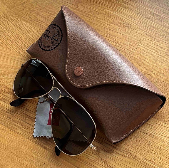 Ray-Ban aurinkolasit