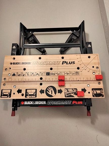 Black & decker työpöytä