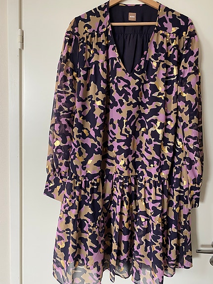 Hugo Boss mekko