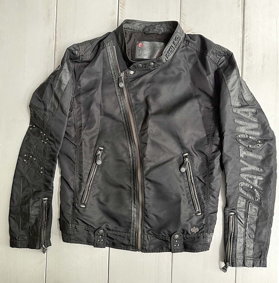 Aito vanha vintage Diesel takki XL musta nylon / keinonahka