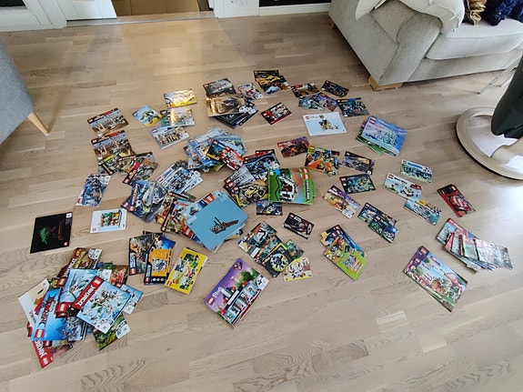 Lego ohjekirjoja massiivinen setti