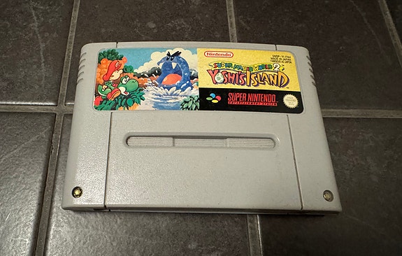 Super Mario World 2 Yoshi’s Island SNES