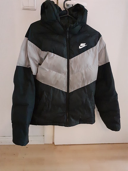 Nike talvitakki, 158-170