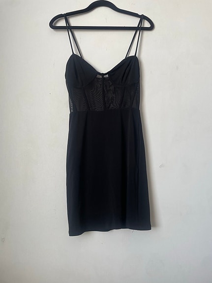 Bershka juhla-/cocktailmekko S musta