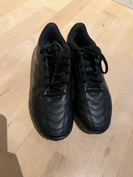Adidas nappulakengät koko 40