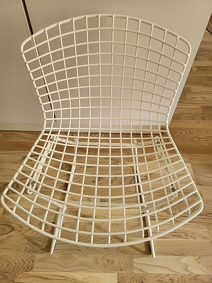 Bertoia tuoli valkoinen