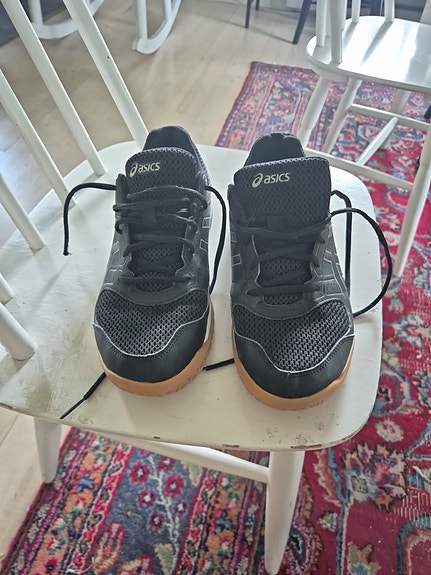 Asics gel rocket sisäpelikengät koko 40