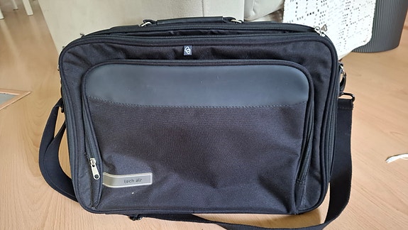 Samsonite olkalaukku / tietokonelaukku musta unisex