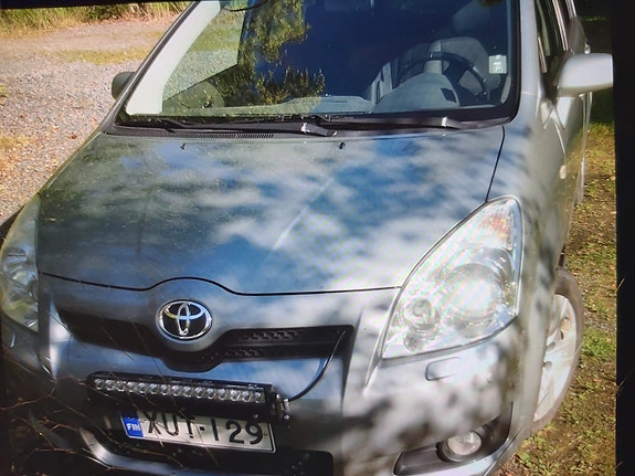 Toyota Corolla Verso 2.2