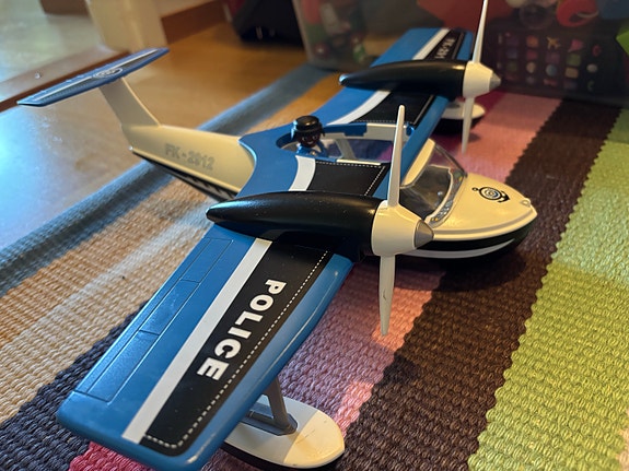 Playmobil lentokone ja ohjaaja