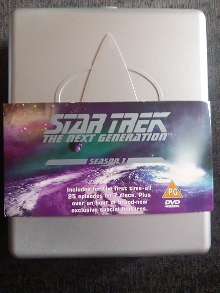Star Trek The Next Generation Season 1 DVD-boksi