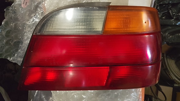 BMW E38 takavalo