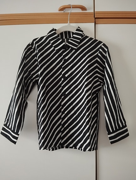 Marimekko. Lasten paita, 110 cm, puuvillabatisti