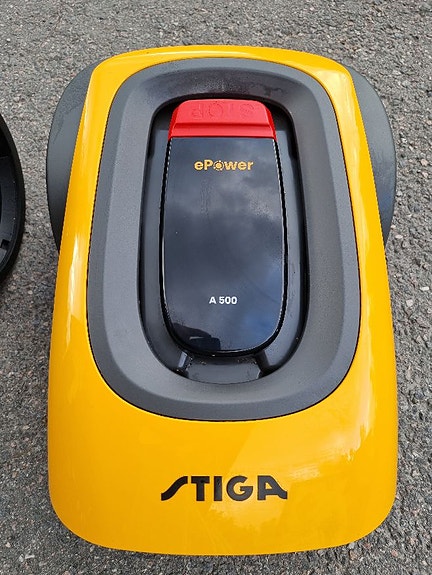 Stiga robottiruohon leikkuri