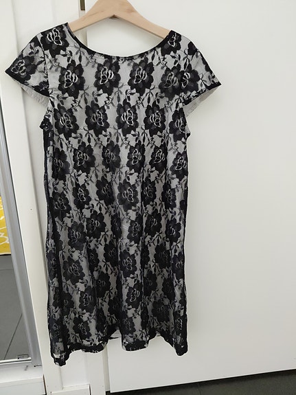 Juhlamekko 152cm