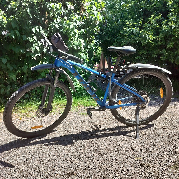 Trek xcaliber8 maastopyörä M sininen